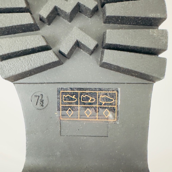 KAMIE Women’s 7 1/2 Black Faux Patent Leather Mary Jane’s New w/o box! - Picture 14 of 16